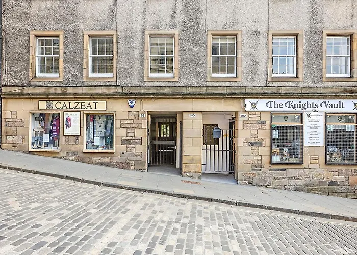 Joivy Heart Of Grassmarket Apartment